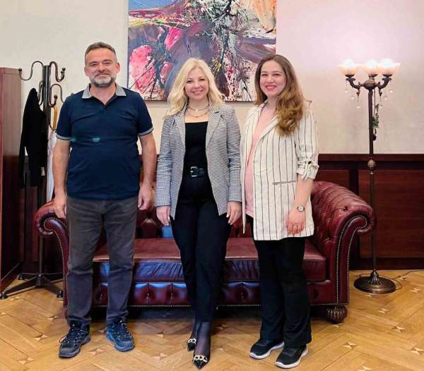 Egeli akademisyenler bilim dünyasına yeni bir denizel omurgasız türü kazandırdı