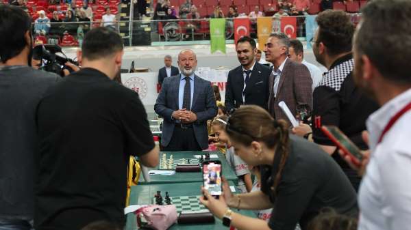Kocasinan'da Okul Sporları Satranç Turnuvası başladı