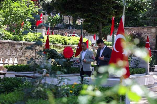 Başkan Vekili Şahin Biba'dan şehitlik, esnaf ve itfaiye ziyareti