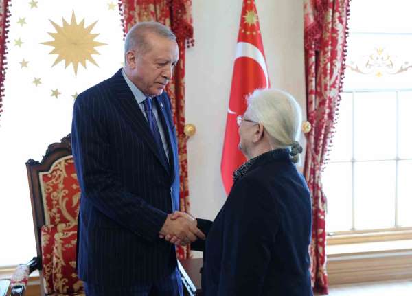 Demokrasi şehitleri mağdurları ilk kez Dolmabahçe'de