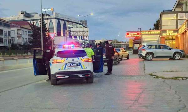 Otomobil ile motosiklet çarpıştı: 1 yaralı