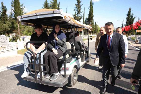 Samsun'da mezarlıklarda bayram öncesi bakım ve ulaşım çalışmaları tamamlandı