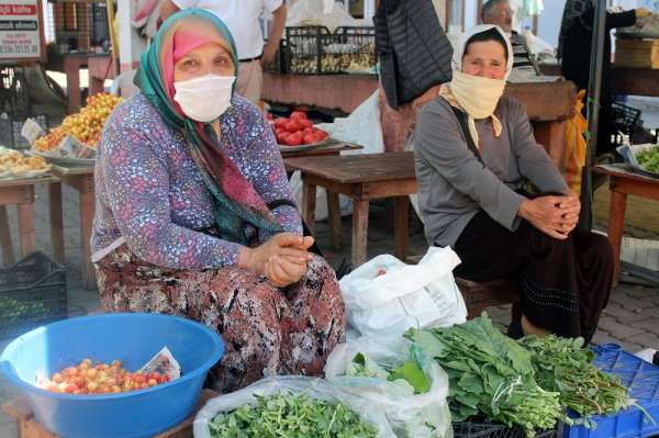 Giresun'da köylü kadınlar kendi ürettikleri organik ürünleri tüketiciyle buluştu