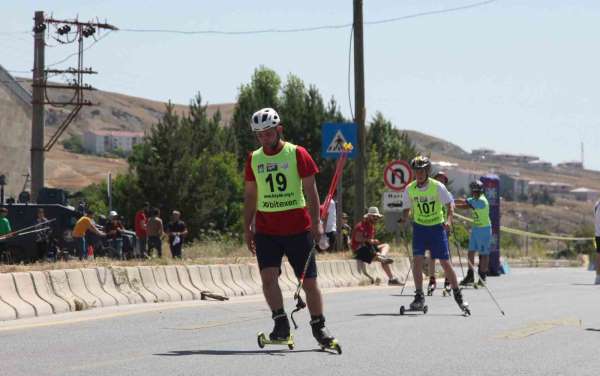 Tekerlekli Kayak Türkiye Şampiyonası, Ahlat'ta başladı