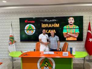 Alanyaspor, İbrahim Kaya ile 4 yıllık sözleşme imzaladı