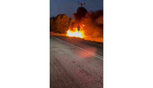 Patnos'ta kaza yapan araç alev aldı: 2 yaralı
