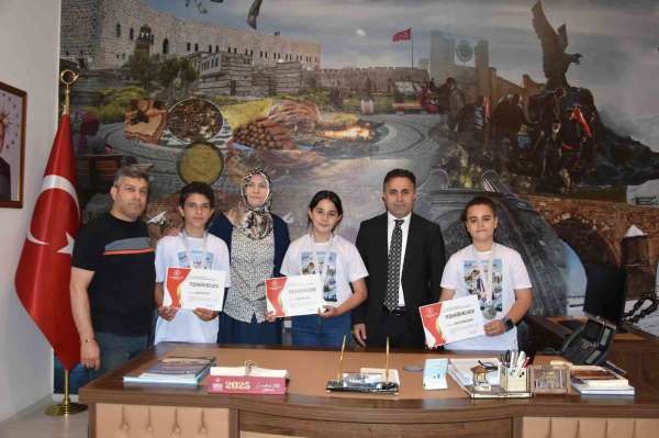Sabancı Ortaokulu öğrencilerinden TÜBİTAK'ta büyük başarı