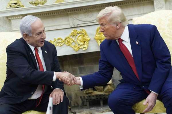 Trump ve Netanyahu'nun Gazze'ye yönelik saldırıların iki hafta içinde sona ermesi üzerinde uzlaştığı iddiası