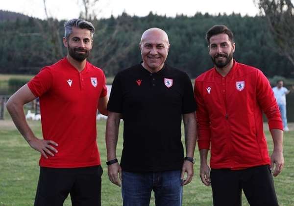 Samsunspor'da Erkam Reşmen ve kaleci Ahmet Altın ile 1 yıllık sözleşme yenilendi