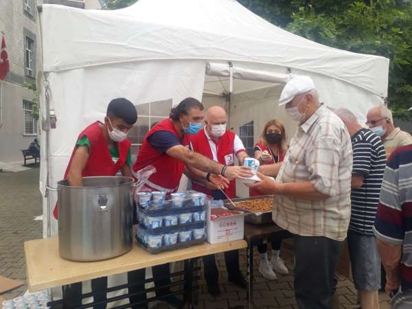 Amasya Kızılay gönüllüleri Artvin'deki sel bölgesinde