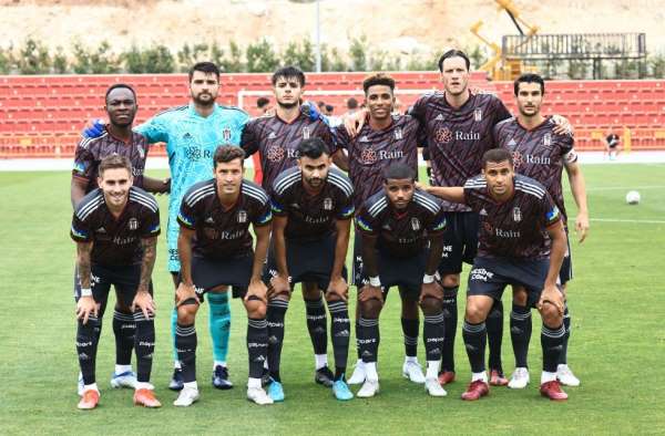 Hazırlık maçı: Beşiktaş: 2 - Deportivo Alaves: 1