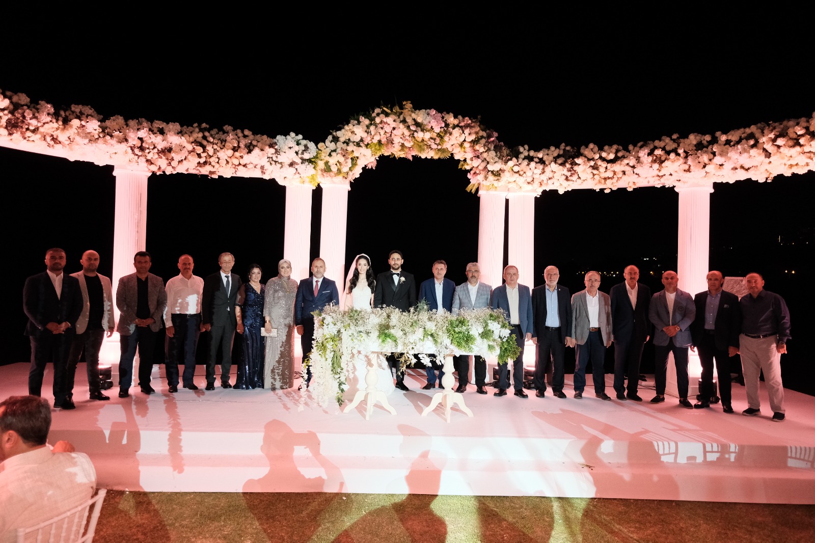 İmamoğulları Ailesinin Mutlu Günü: Masal gibi düğün