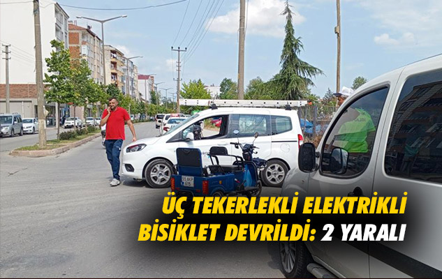Samsun'da üç tekerlekli elektrikli bisiklet devrildi: 2 yaralı