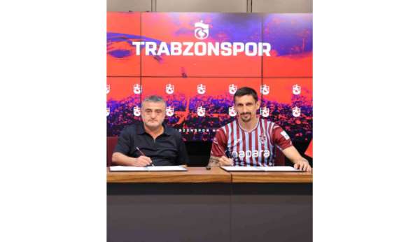 Trabzonspor, Stefan Savic ile 3 yıllık sözleşme imzaladı