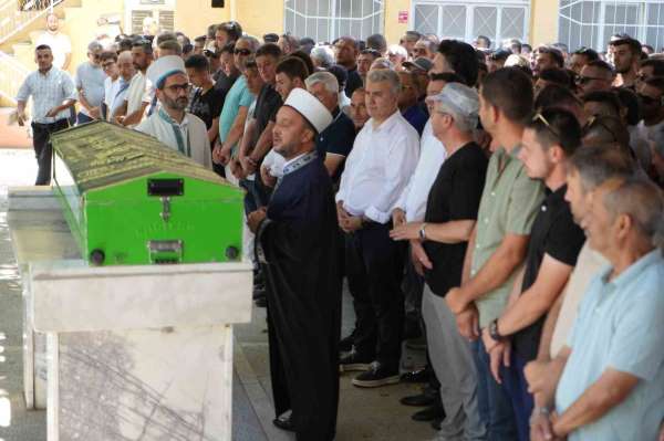 Havran'da silahlı saldırıda hayatını kaybeden belediye meclis üyesi son yolculuğuna uğurlandı