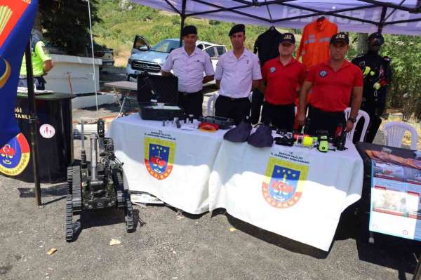 KapıkayaFest'te jandarma standına yoğun ilgi