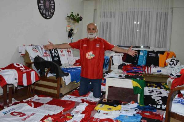 Balıkesir'de 300 formalık koleksiyon