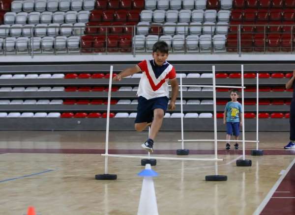 Kur'an kursu öğrencileri sporla buluştu
