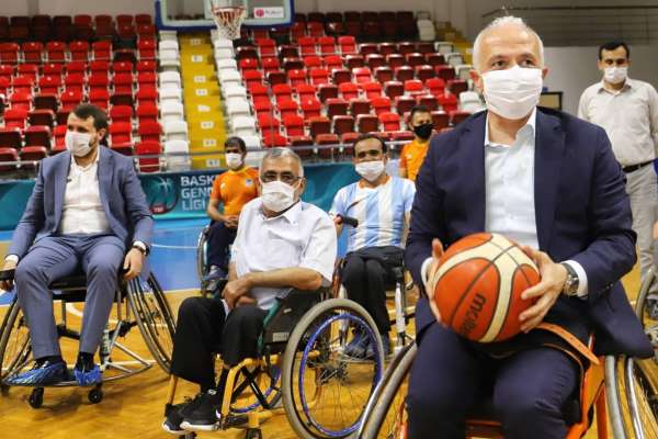 Akdeniz Belediye Spor Kulübü Tekerlekli Sandalye Basketbol Takımı 2. Lig'de