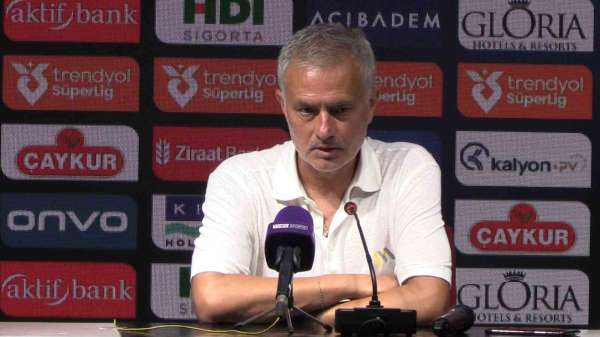 Jose Mourinho: 'Bugün biz onları iyi değilmiş gibi gösterdik ama aslında iyi bir takım'