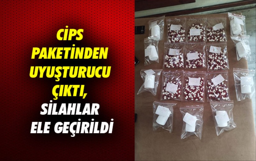 Cips paketinden uyuşturucu çıktı, silahlar ele geçirildi