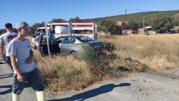 Balıkesir'de trafik kazası: 3 yaralı