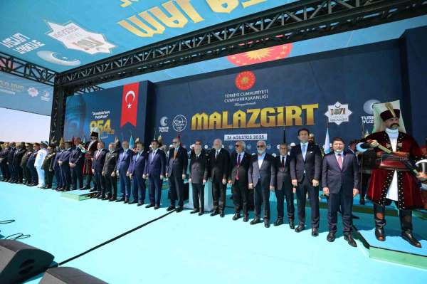 Cumhurbaşkanı Erdoğan: 'Yönünü Ankara'ya ve Şam'a dönenler kazanacak'