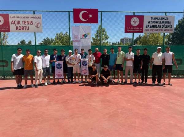 Elazığ'da tenis heyecanı tamamlandı
