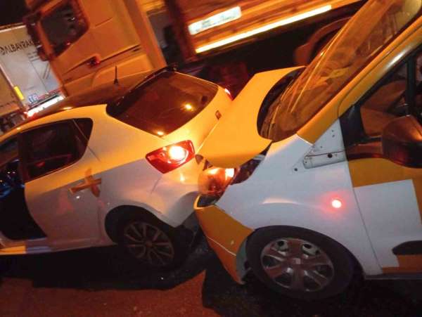 Osmaniye'de tünelde zincirleme kaza: 2 yaralı