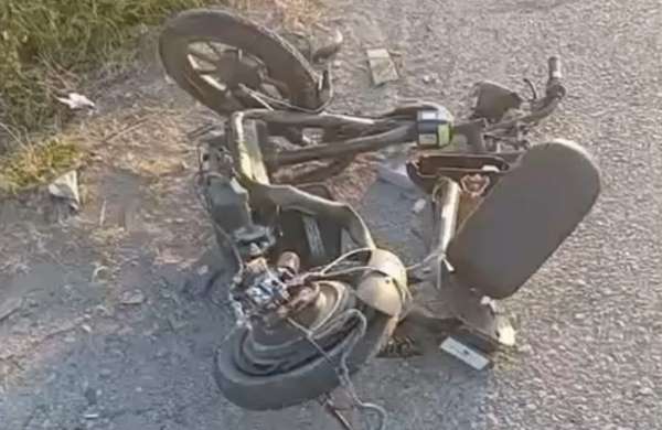 Otomobilin çarptığı elektrikli bisiklet sürücüsü genç kız hayatını kaybetti