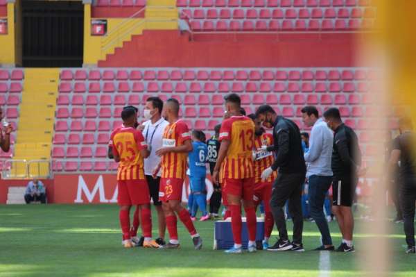 Süper Lig: Kayserispor: 0 - B.B. Erzurumspor: 2 (İlk yarı) 