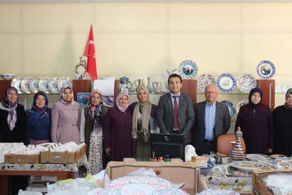 ''Ateşte açan çiçekler'' iki komşu ilçe kadınlarını bir araya getirdi 