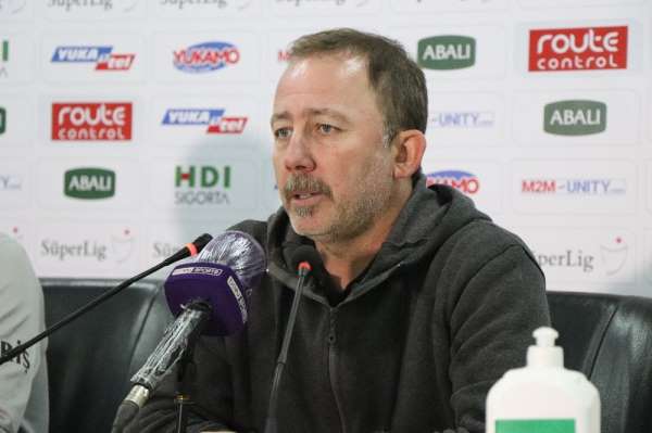 Sergen Yalçın: 'Beşiktaş tarihinin en zor antrenörlük görevini ben yapıyorum'