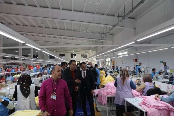 Vali Oktay Çağatay'dan Nur Yapı Tekstili Firması'na ziyaret