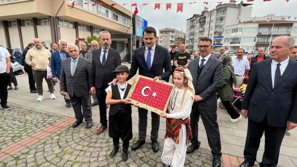 Sinop'ta 'Cumhuriyeti Biz Böyle Kazandık' yürüyüşü