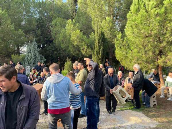 Çanakkale'deki kazada ağır yaralanan genç sürücü, 25 günlük yaşam mücadelesini kaybetti