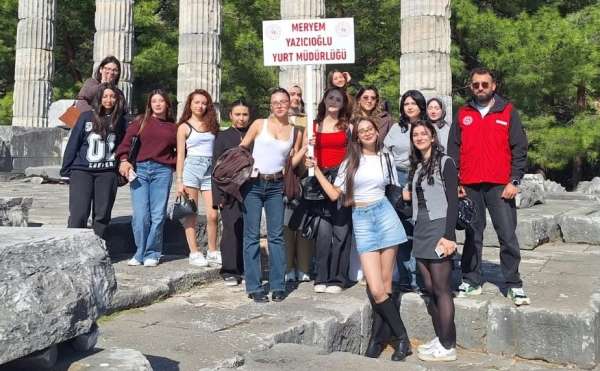 Aydın'da üniversite öğrencileri tarih ve doğayla buluştu