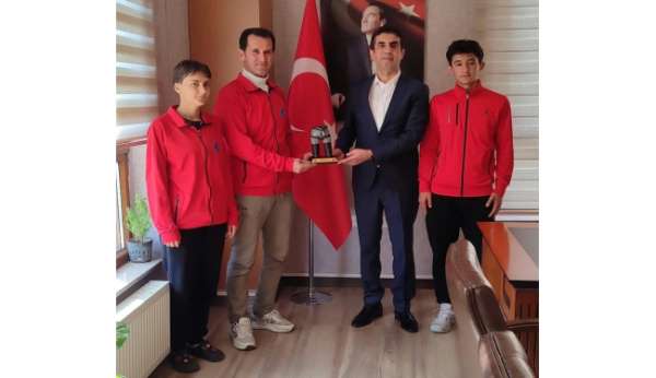 Pazarlar Spor Lisesi Spor Kulübü'nden Vali Yardımcısı Kazez'e projeler ziyareti