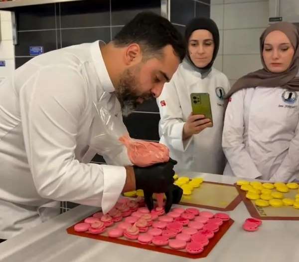 Sinop'ta geleceğin şefleri makaron yapımını öğrendi