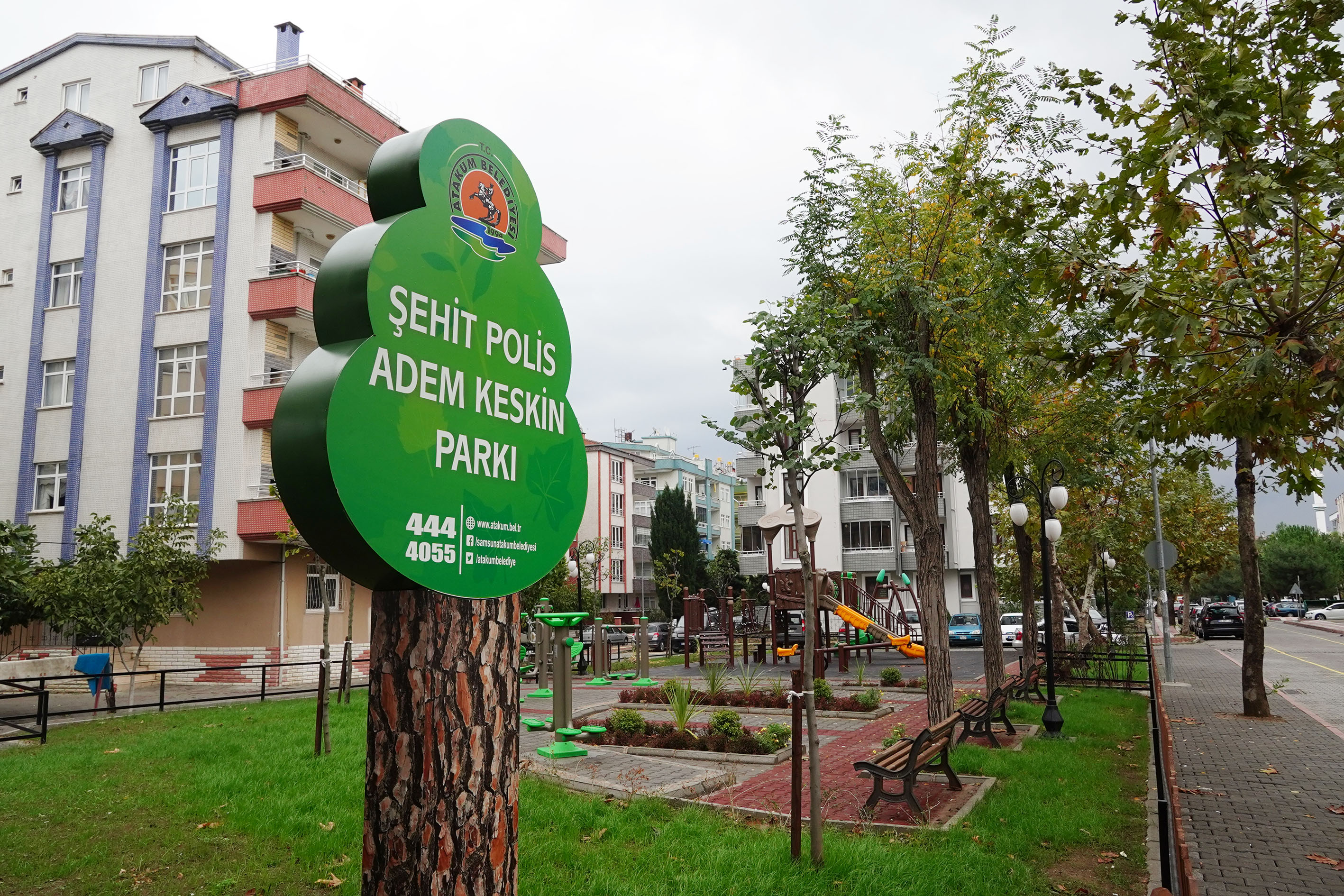 Atakum Belediyesi Şehit Polis Adem Keskin'in ismini parkta yaşatıyor