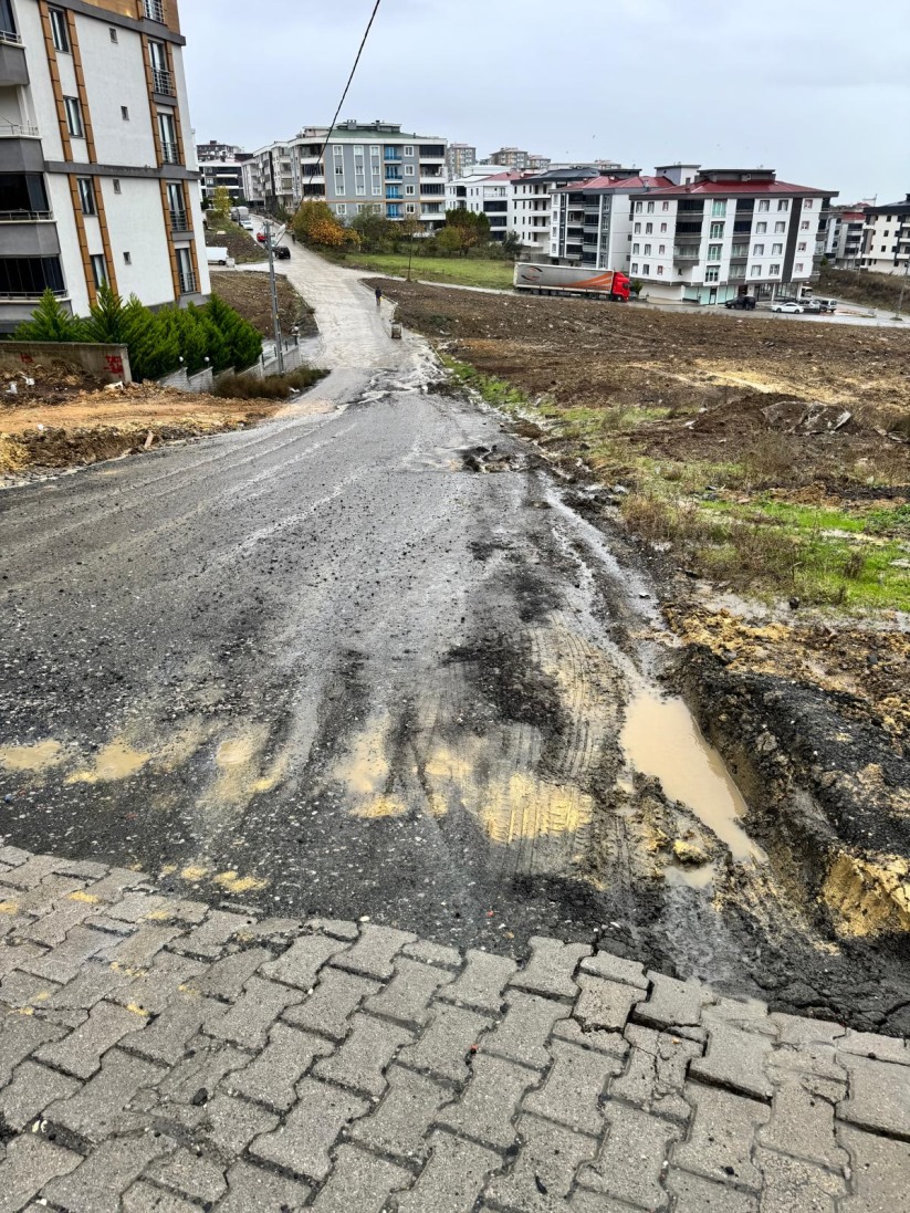 Atakum'un yolları çamurdan