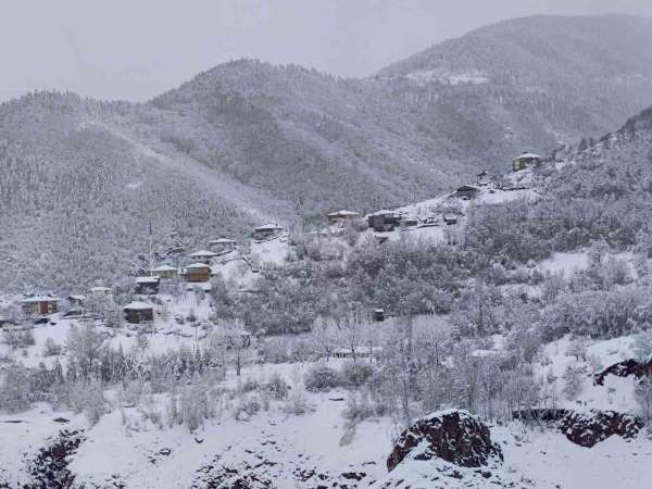 Ordu'nun 10 ilçesinde eğitime kar engeli