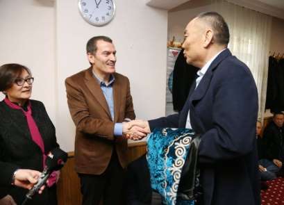 AK Parti Zeytinburnu Belediye Başkan adayı Arısoy, Kazakların 'Nişan Bata'sına k