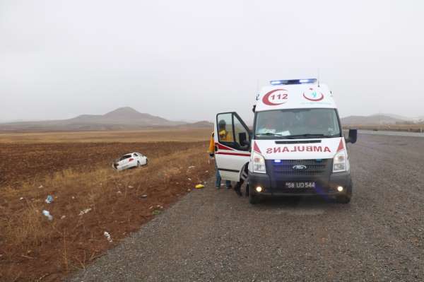 Sivas'ta trafik kazası:2 yaralı 
