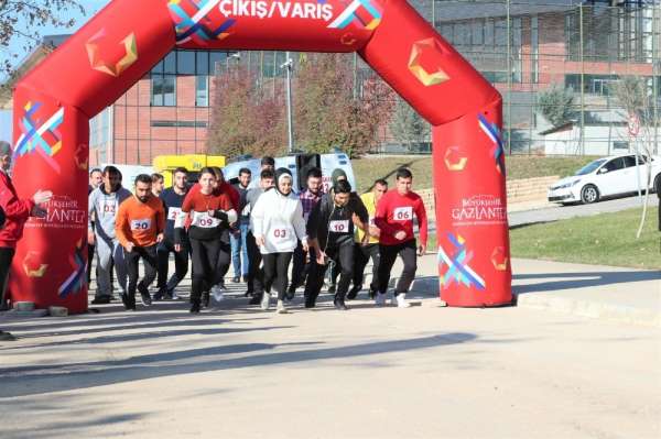 Gençlerden 'Kurtuluş' koşusu