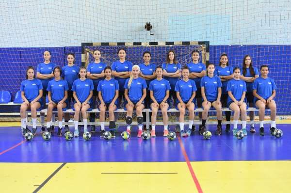 Mavi Kelebekler, ilk maçtan galip ayrıldı 