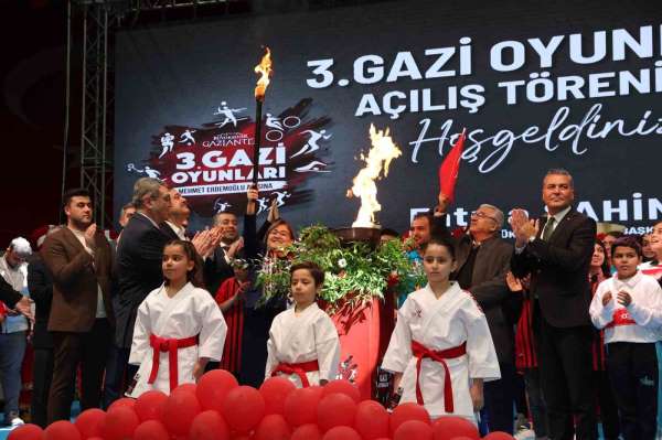 Gaziantep'te '3. Gazi Oyunları' görkemli törenle başladı