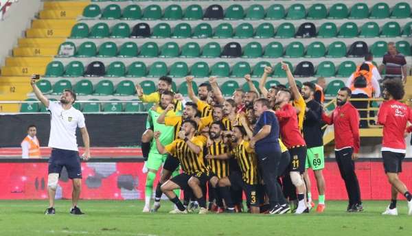 Ziraat Türkiye Kupası: Akhisarspor: 0 - Bayburt Özel İdare: 0 