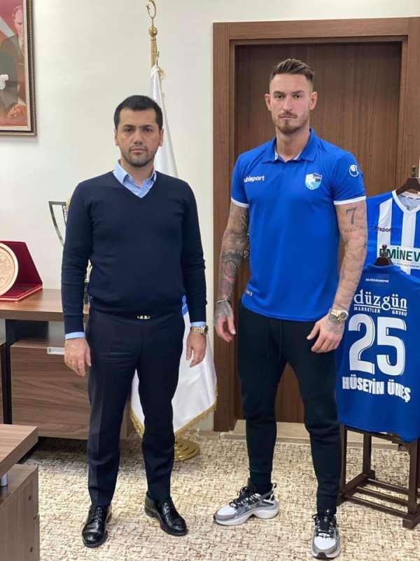 BB Erzurumspor'da Ömer Şişmanoğlu imzayı attı 