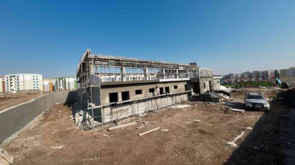 Seyrantepe'de kapalı spor kompleksi yükseliyor